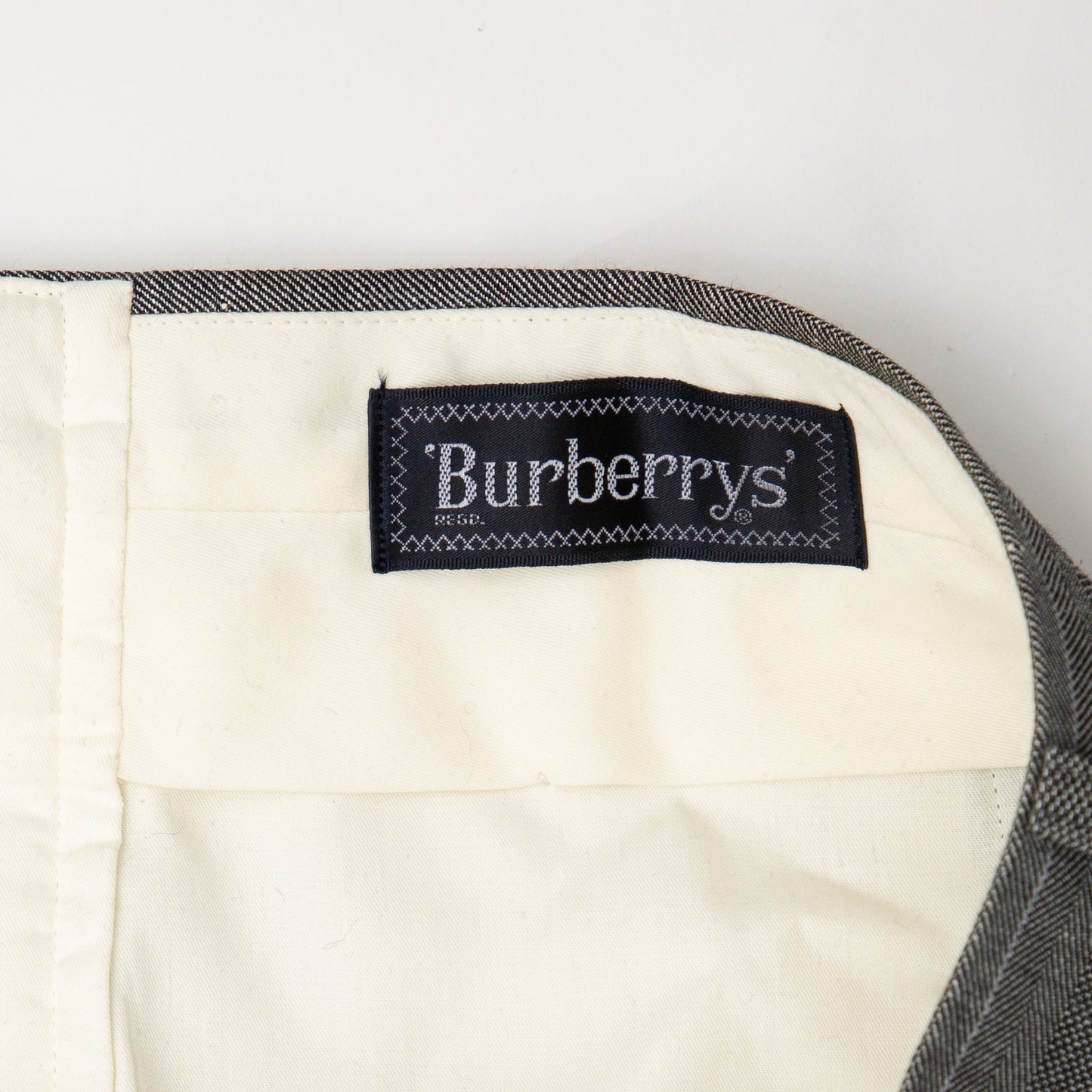 Burberry Pants (Grey) - M